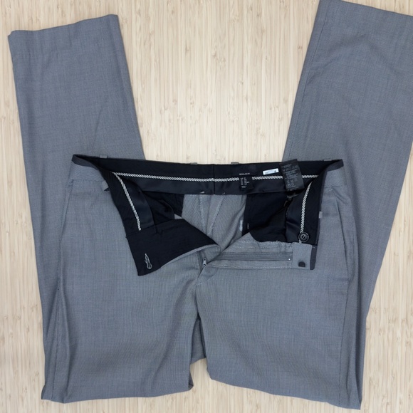H&M - 2 piece Suit - size 42R - pants size 34R - Picture 9 of 11